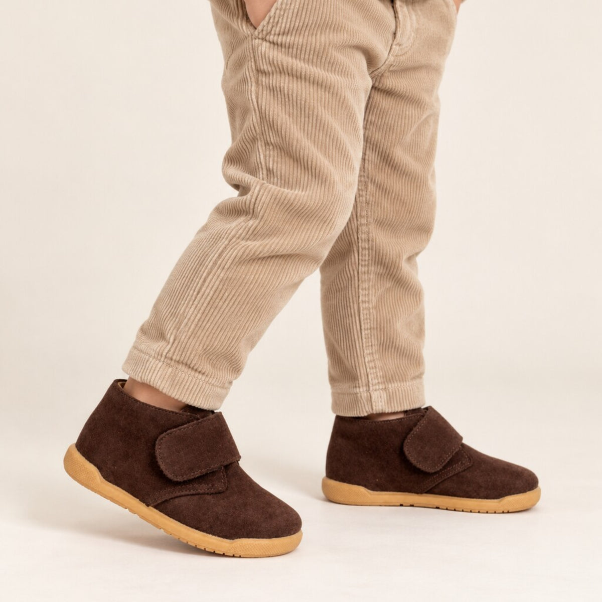 BOTIN VESTIR NIÑO TOKOLATE 5001-10