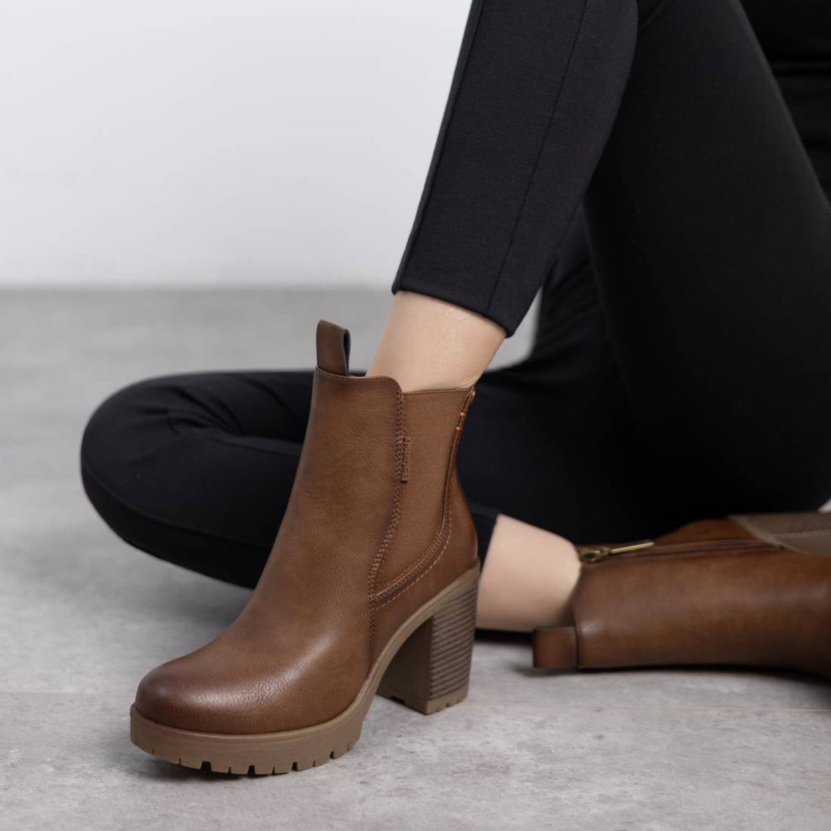 REFRESH MUJER BOTIN TACON 173200