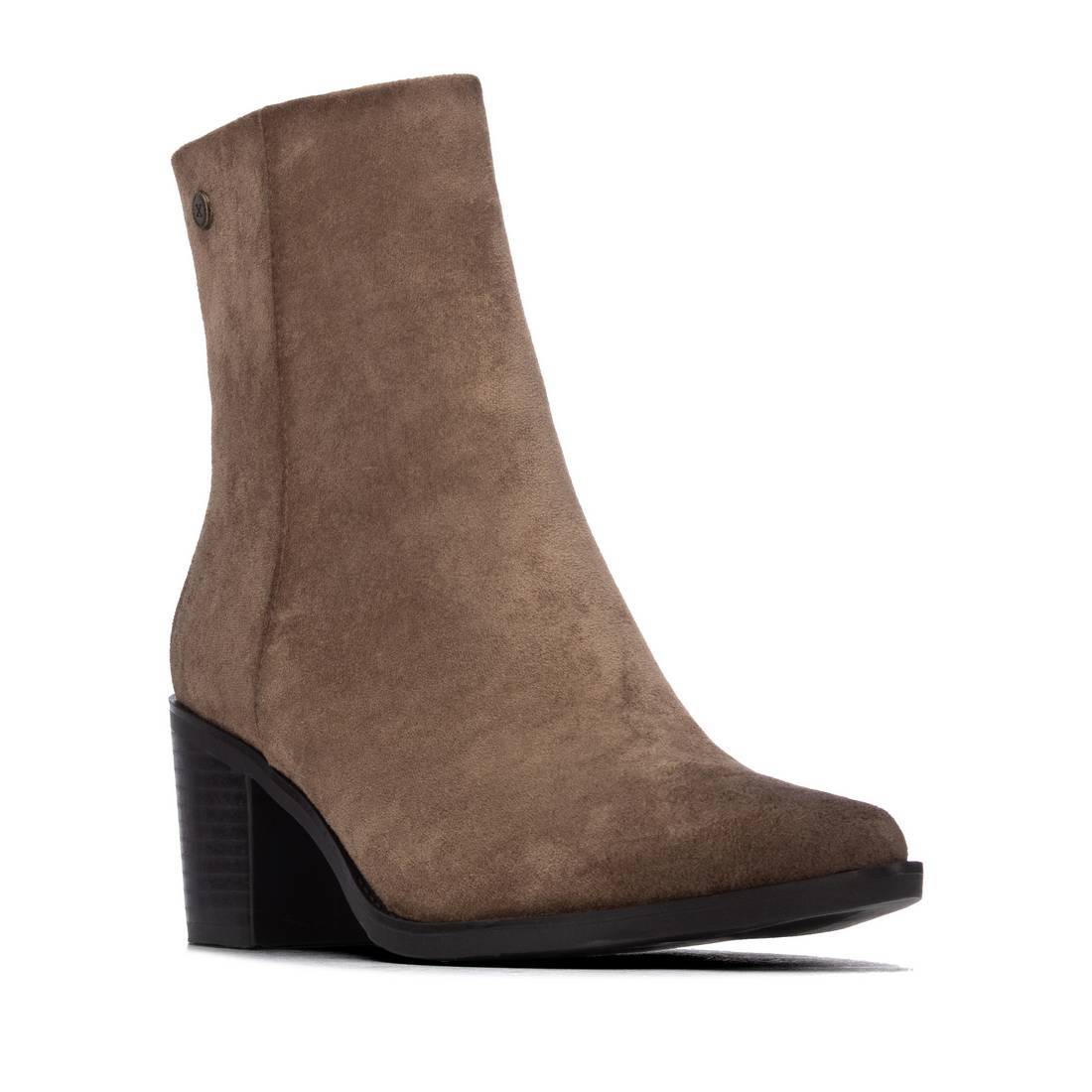 XTI MUJER BOTIN TACON ANCHO ANTELINA 146509