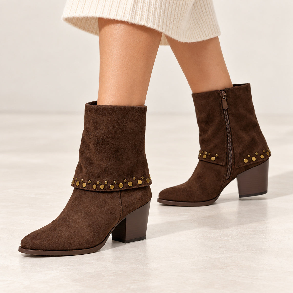 DOSPIES MUJER BOTIN CASUAL TACON MEDIO TACHAS 252037