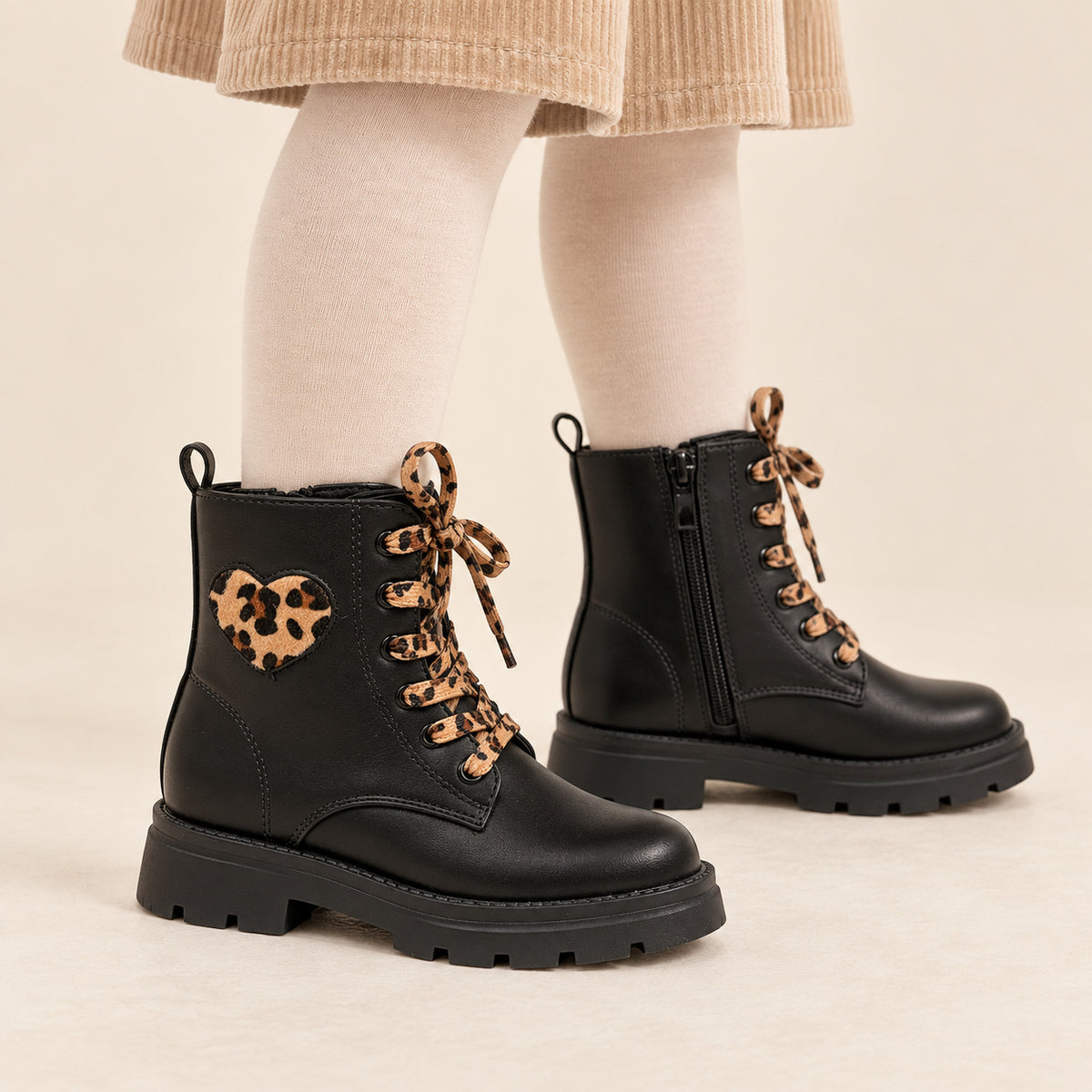 DOSPIES NIÑA BOTA CASUAL CORDONES